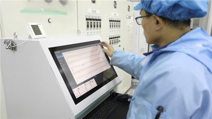 High Heat Loss Reduction Ability To Help You Save Energy in The Cool Winter---sputtering Film